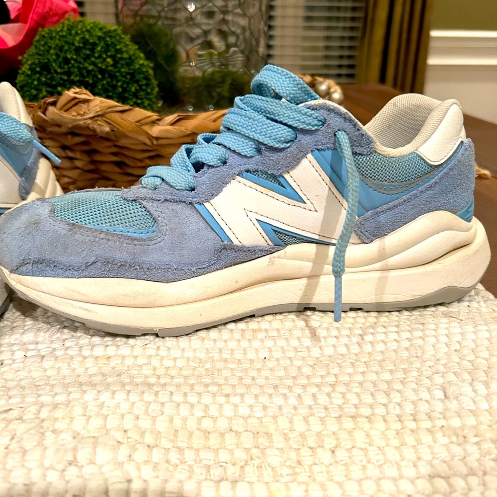 New balance 57/40 LOVED just too big!! Size 9